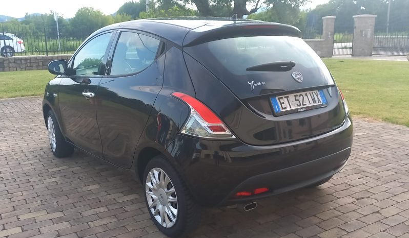 Lancia Ypsilon 1.2 69 CV 5 porte Gold pieno