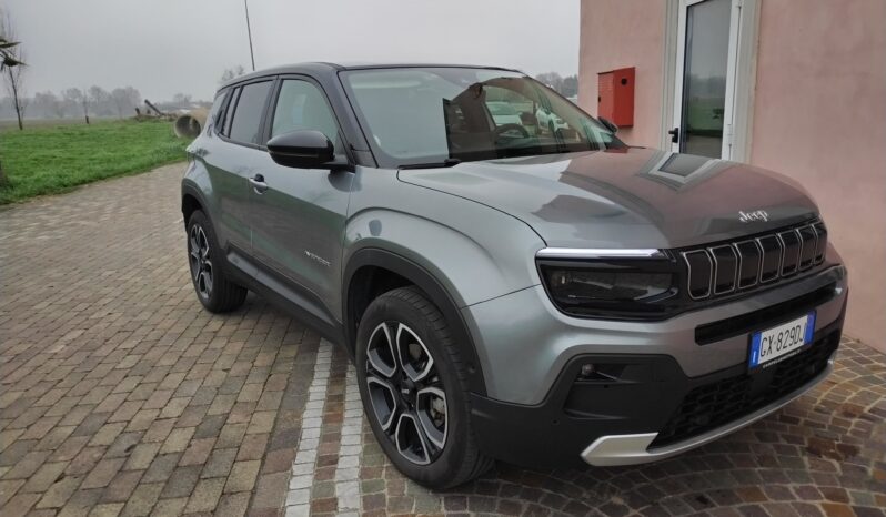 Jeep Avenger Summit pieno