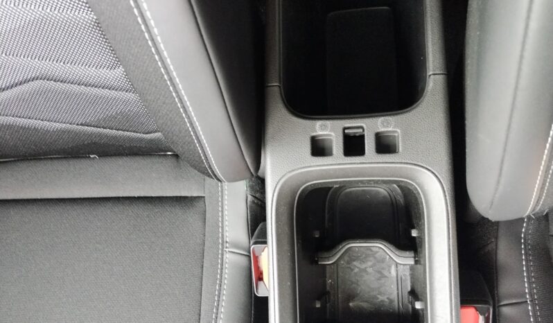 Jeep Avenger Summit pieno