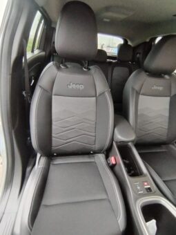 Jeep Avenger Summit pieno